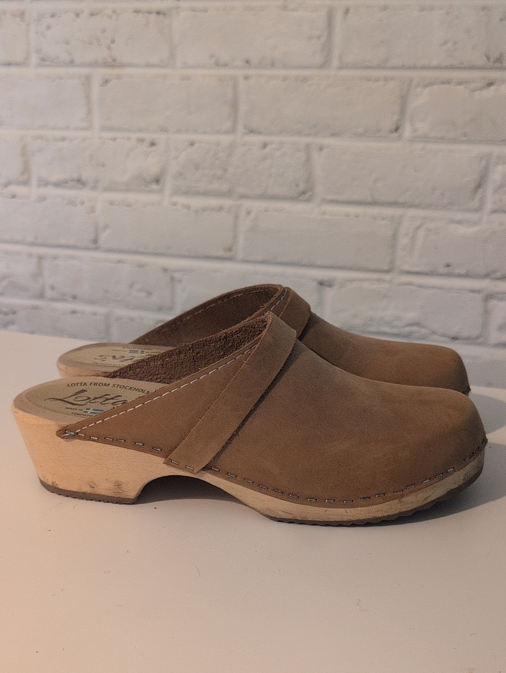 Lotta from Stockholm Tan Leather Clogs
